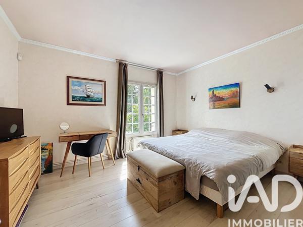 Maison à vendre 6 pièces 168 m² Saint-Fuscien