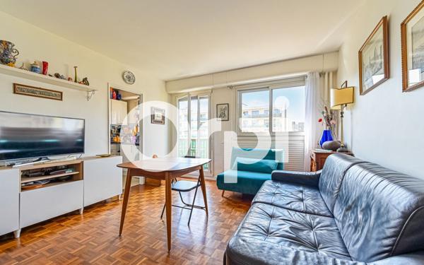 Appartement à vendre    2 pièces • 42,20 m2 Paris 20