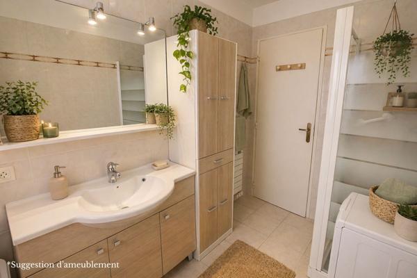 Appartement Carqueiranne T3 de 58m² + cave et parking privatif