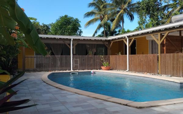 Maison à vendre    9 pièces • 272 m2 Sainte-Rose