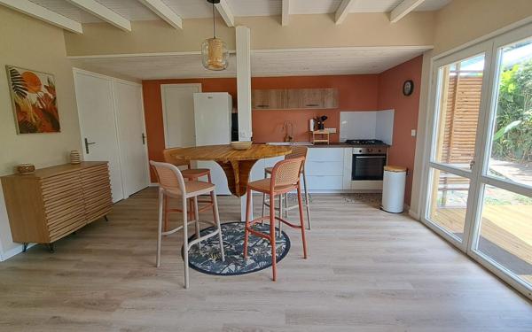 Maison à vendre    9 pièces • 272 m2 Sainte-Rose