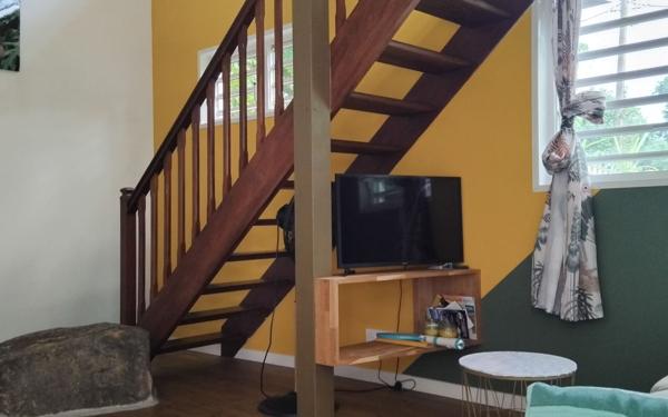 Maison à vendre    9 pièces • 272 m2 Sainte-Rose