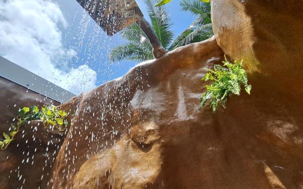 Maison à vendre    9 pièces • 272 m2 Sainte-Rose