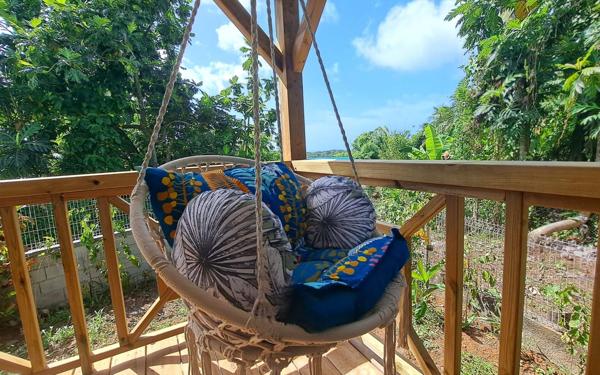 Maison à vendre    9 pièces • 272 m2 Sainte-Rose