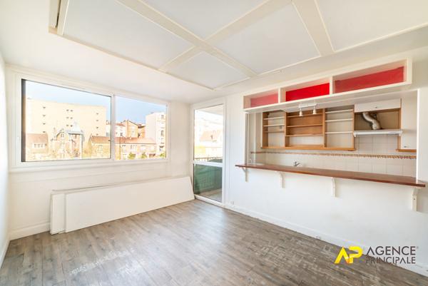 Appartement La Garenne Colombes 2 pièces35 m2 232 000 € ** - Référence 505CL