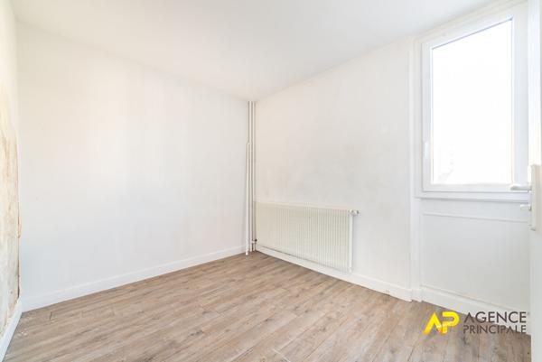 Appartement La Garenne Colombes 2 pièces35 m2 232 000 € ** - Référence 505CL