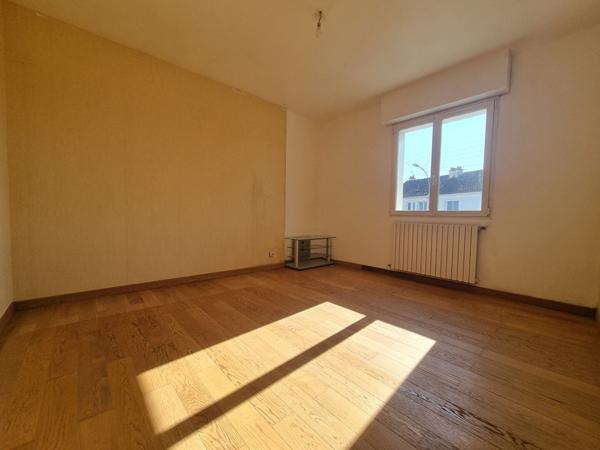 Maison familiale lumineuse de plus de 130 m² dans un secteur recherché