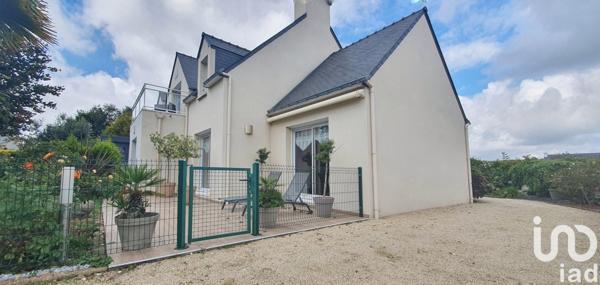 Maison traditionnelle 7 pièces de 214 m² à Moëlan-sur-Mer (29350)