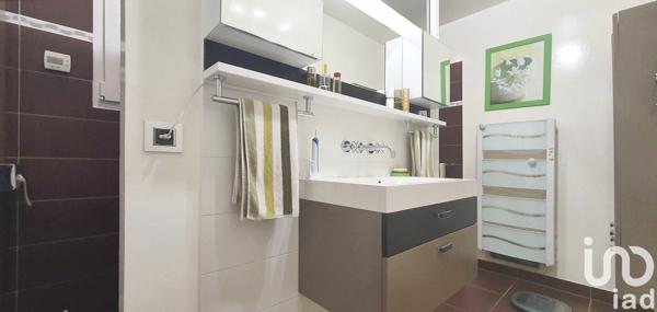 Maison traditionnelle 7 pièces de 214 m² à Moëlan-sur-Mer (29350)