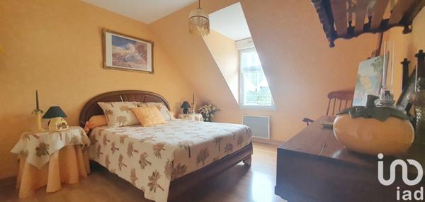 Maison traditionnelle 7 pièces de 214 m² à Moëlan-sur-Mer (29350)