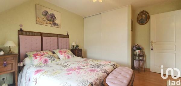 Maison traditionnelle 7 pièces de 214 m² à Moëlan-sur-Mer (29350)