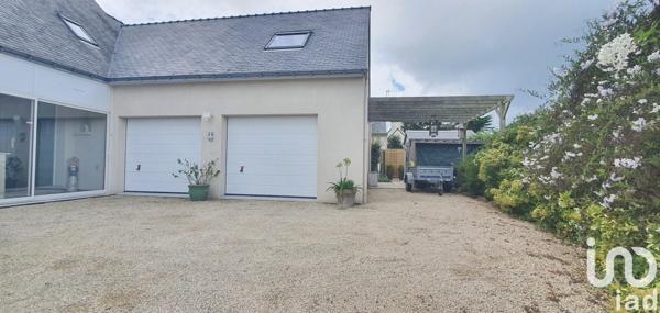 Maison traditionnelle 7 pièces de 214 m² à Moëlan-sur-Mer (29350)