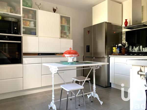 Maison à vendre 5 pièces 123 m² Saint-Pryvé-Saint-Mesmin