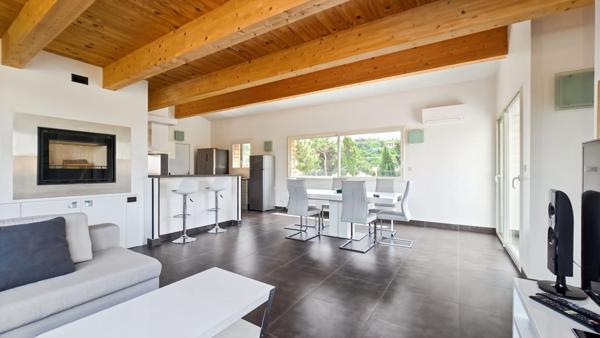 PROPRIANO, appartement de standing de type 4 de 112 m2 terrasse vue mer 2 places de parking