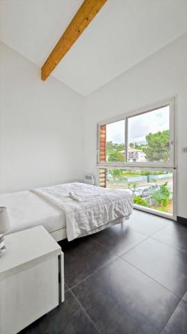 PROPRIANO, appartement de standing de type 4 de 112 m2 terrasse vue mer 2 places de parking