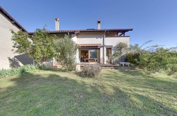 Seyssins Maison familiale avec grand terrain et accès direct aux espaces naturels