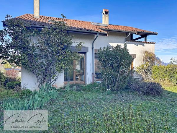 Seyssins Maison familiale avec grand terrain et accès direct aux espaces naturels