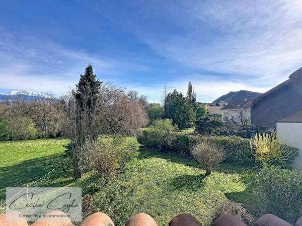 Seyssins Maison familiale avec grand terrain et accès direct aux espaces naturels