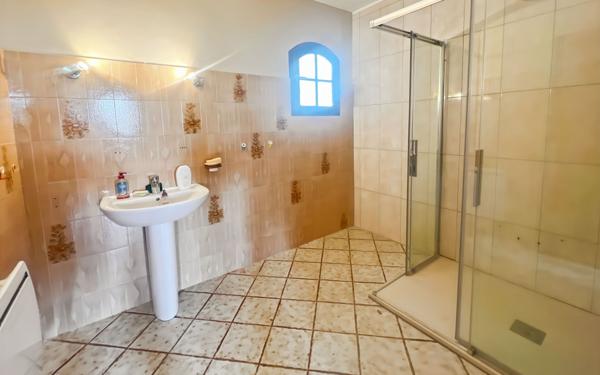 Maison à vendre    5 pièces • 124,24 m2 Agde