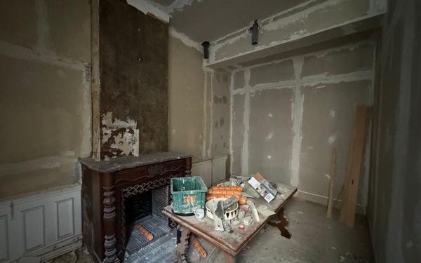 Maison à vendre    1 pièce •  Beaucaire