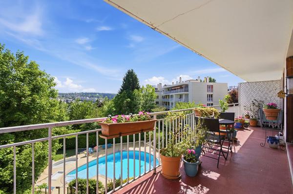 Appartement Saint Germain En Laye 4 pièces 88.03 m2 520 000 € **  - Référence  18464