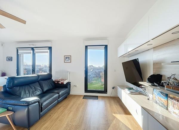 Appartement 3 pièces de 72 m² - Colombes