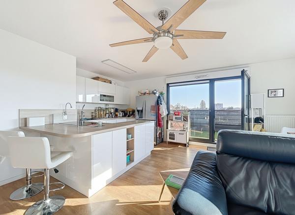 Appartement 3 pièces de 72 m² - Colombes