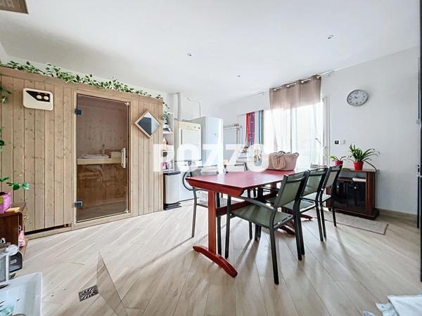 Maison La Barre De Semilly 6 pièce(s) 260 m2 LA BARRE DE SEMILLY