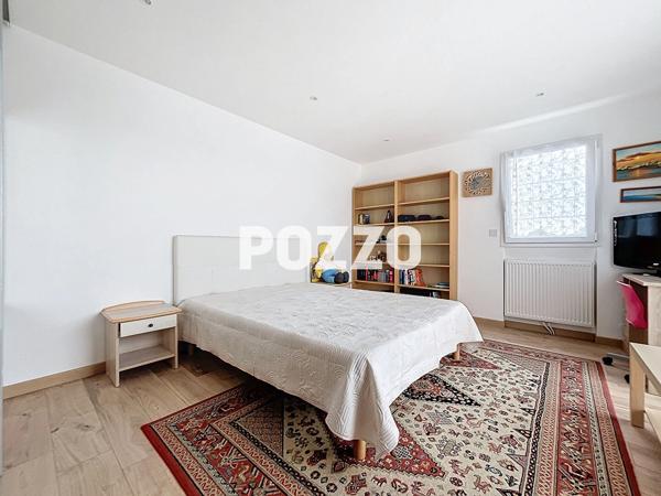 Maison La Barre De Semilly 6 pièce(s) 260 m2 LA BARRE DE SEMILLY