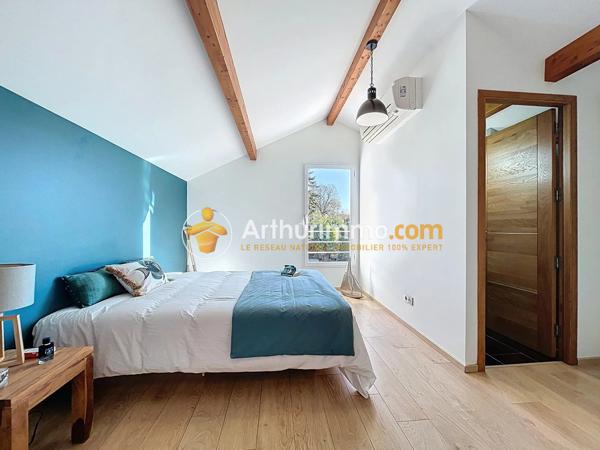 Vente                                                      Maison
                        
                     8 pièces                      278 m2                     à Bourgoin-Jallieu