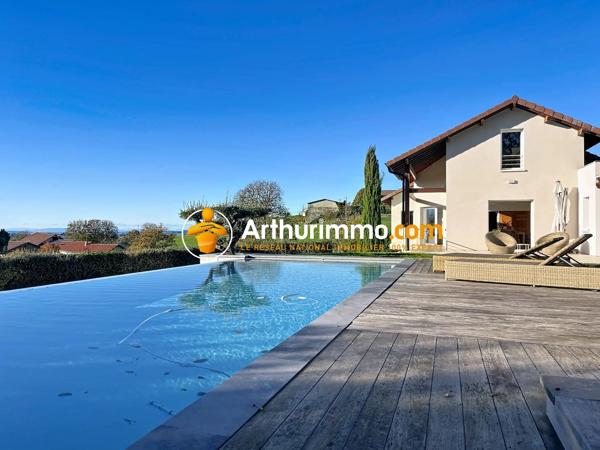 Vente                                                      Maison
                        
                     8 pièces                      278 m2                     à Bourgoin-Jallieu