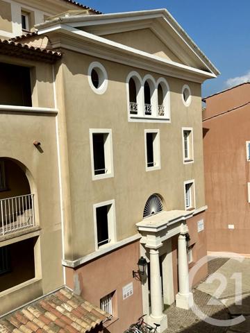 Appartement T3 à vendre  3 pièces - 40,75 m 2   SIX FOURS LES PLAGES  - 83