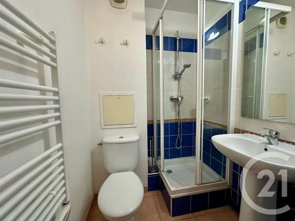 Appartement T3 à vendre  3 pièces - 40,75 m 2   SIX FOURS LES PLAGES  - 83