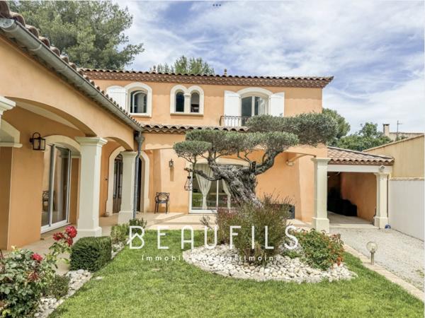 Villetelle (34400) Exclusivité - Villetelle - Propriété néo-provençale avec dépendance