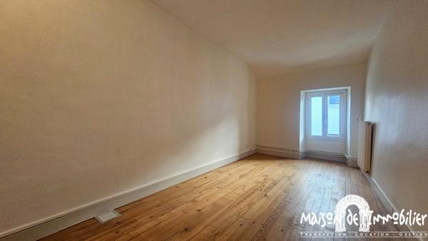 Vente Maison de village - 3 chambres - 93m² - Jardin et dépendance - BOUTIERS SAINT TROJAN