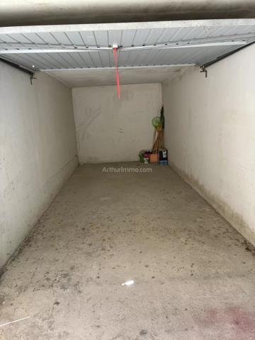 Location                                                      Studio
                        
                     1 pièces                      20 m2                     à Saint-Cyr-sur-Mer