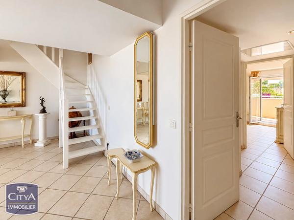 Appartement à vendre 5 pièces 121.75m² Sainte-Maxime (83120)