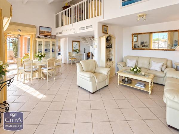 Appartement à vendre 5 pièces 121.75m² Sainte-Maxime (83120)