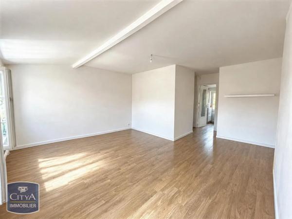 Appartement à louer 1 pièce 30.75m² Toulon (83000)