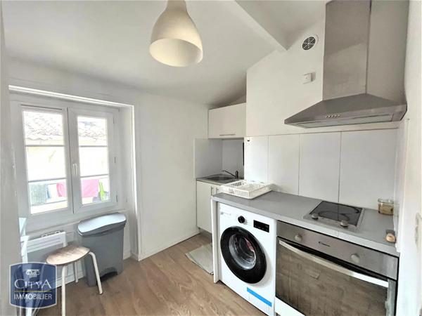 Appartement à louer 1 pièce 30.75m² Toulon (83000)