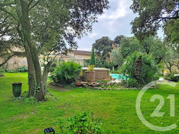 Maison à vendre  6 pièces - 137 m2 SORGUES - 84
