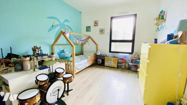 Maison moderne de 131 m² – 4 chambres – DPE A - Plescop – Environnement privilégié