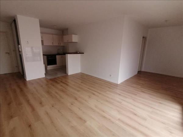 Appartement à louer 648 € CC Tours 2 p 49 m² DPE C