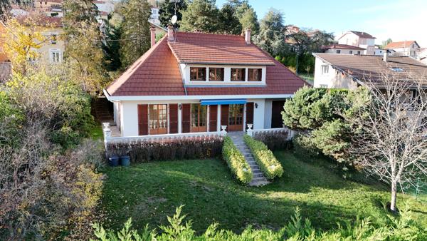 TARARE - MAISON A RENOVER 143M² + TERRAIN 798M²