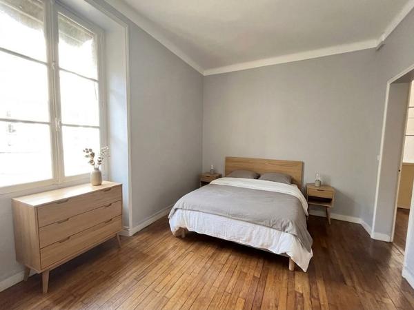 A vendre grand appartement ancien T3 Nantes Place Graslin , Nantes