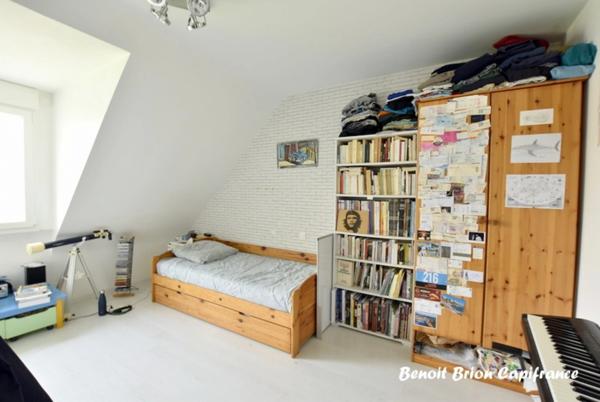 Maison familiale rénovée – 135 m² – 6 chambres – sous-sol complet – terrain 747 m²