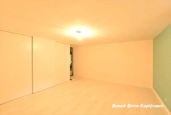 Maison familiale rénovée – 135 m² – 6 chambres – sous-sol complet – terrain 747 m²