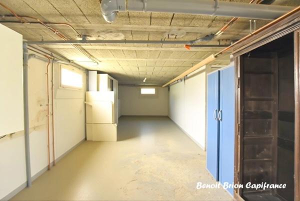 Maison familiale rénovée – 135 m² – 6 chambres – sous-sol complet – terrain 747 m²