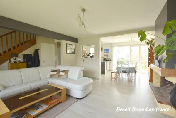 Maison familiale rénovée – 135 m² – 6 chambres – sous-sol complet – terrain 747 m²