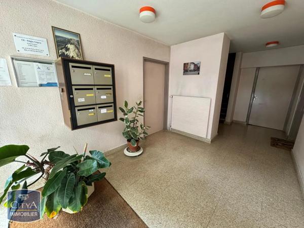 Appartement à louer 4 pièces 79.59m² Le Mans (72000)